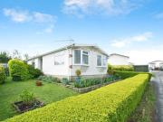 2 Bedroom Shared Living/roommate Winterborne Whitechurch...