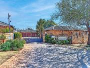 2 Bedroom Simplex Sold in Willowbrook