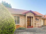 2 Bedroom Simplex in Faerie Glen