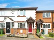 2 Bedroom Terraced House For Rent In Aylesbury,...