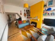 2 bedroom terraced house for rent in Bank Street,...