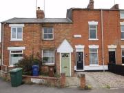 2 bedroom terraced house for rent in Centre Street...