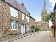 2 bedroom terraced house for rent in Church Lane...