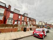 2 bedroom terraced house for rent in Conway View, Leeds,...