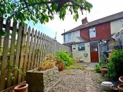 2 Bedroom Terraced House For Rent In Croydon