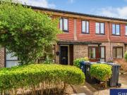 2 Bedroom Terraced House For Rent In Ealing