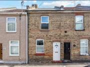 2 bedroom terraced house for rent in Factory Road,...