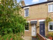 2 bedroom terraced house for rent in Golden Road,...