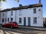 2 bedroom terraced house for rent in Gordon Road,...