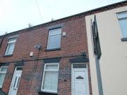 2 bedroom terraced house for rent in Hilton Lane Worsley...