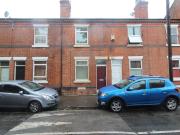 2 bedroom terraced house for rent in Hood Street,...