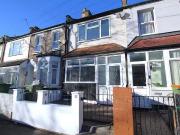 2 bedroom terraced house for rent in Kingsland Road,...