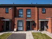 2 bedroom terraced house for rent in Landos Road,...