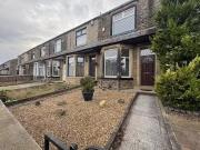 2 bedroom terraced house for rent in Langroyd Road,...