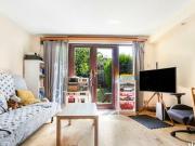 2 Bedroom Terraced House For Rent In London