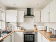 2 Bedroom Terraced House For Rent In London