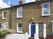 2 Bedroom Terraced House For Rent In London