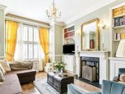 2 Bedroom Terraced House For Rent In London