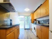 2 bedroom terraced house for rent in Milner Court Bushey...