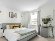 2 Bedroom Terraced House For Rent In Mortlake
