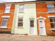 2 bedroom terraced house for rent in New Park Street,...