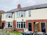 2 bedroom terraced house for rent in Olive Grove,...