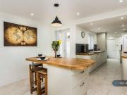 2 Bedroom Terraced House For Rent In Reading