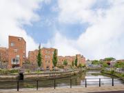 2 bedroom terraced house for rent in Riverside Walk,...