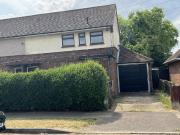 2 bedroom terraced house for rent in Sandringham Road, CM15