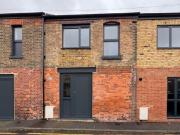 2 bedroom terraced house for rent in School Lane,...