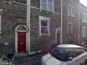 2 bedroom terraced house for rent in St. Lukes Crescent,...