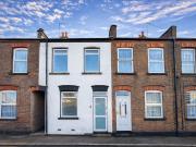 2 bedroom terraced house for rent in Surrey Street,...