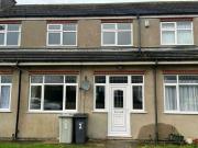 2 bedroom terraced house for rent in Warner Close...
