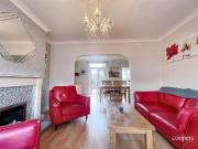 2 bedroom terraced house for rent in Whitby Road,...