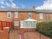 2 bedroom terraced house for rent in Windsor Road...
