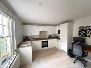 2 bedroom terraced house for rent in Worcester Place,...