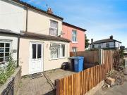 2 bedroom terraced house for sale