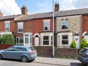 2 bedroom terraced house for sale