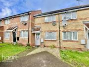 2 bedroom terraced house for sale in Addington Way,...