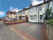 2 bedroom terraced house for sale in Beechwood Road,...