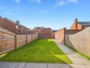 2 Bedroom Terraced House For Sale In Beeston View,...