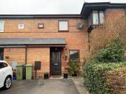 2 bedroom terraced house for sale in Ellesborough Grove...