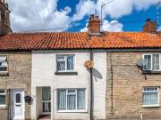 2 bedroom terraced house for sale in Ermine Street...
