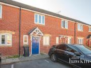 2 bedroom terraced house for sale in Horsham Road,...
