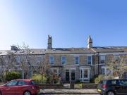 2 bedroom terraced house for sale in Larkspur Terrace,...
