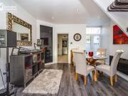 2 bedroom terraced house for sale in London Road,...