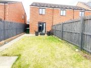 2 bedroom terraced house for sale in Moor Edge Drive,...