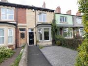 2 bedroom terraced house for sale in Park View,...