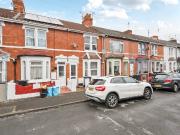 2 bedroom terraced house for sale in Portsmouth Street,...
