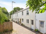 2 bedroom terraced house for sale in Rivar Place,...